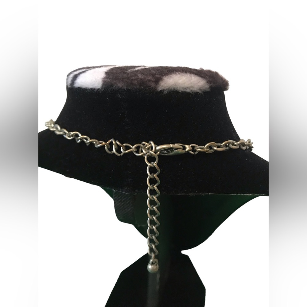 Mesh V Beaded Necklace Pewter - Picture 6 of 6